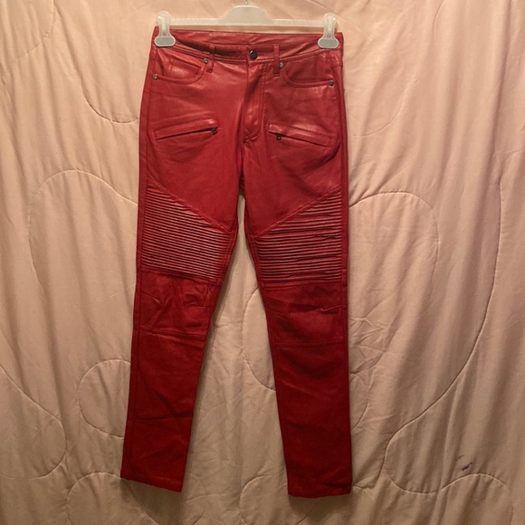 ❌❌SOLD❌❌Men’s Zara red pleather pants - Picture 1 of 3
